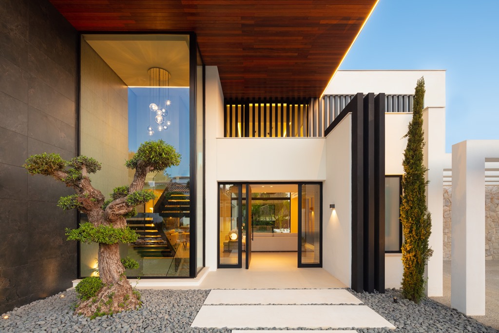 Modern duplex interior, Benahavis