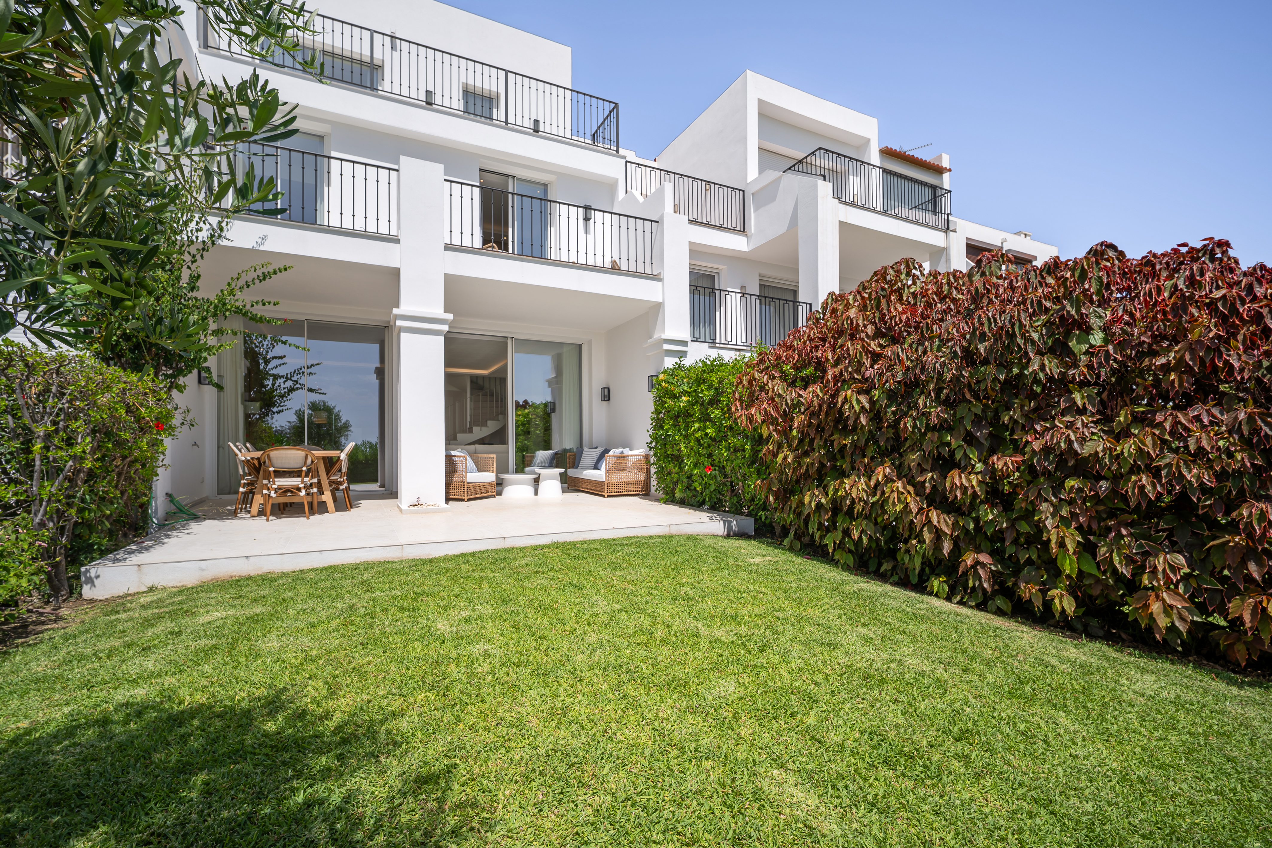 Mediterranean townhouse, Sierra Blanca